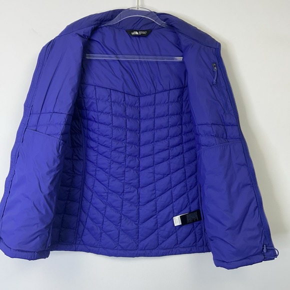 North Face Thermoball Quilted Puffer Vest Women's Size Medium Purple - Picture 10 of 11